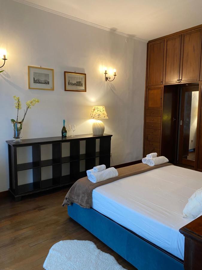 Apartamento In Front Of Coliseum 5 Roma Exterior foto